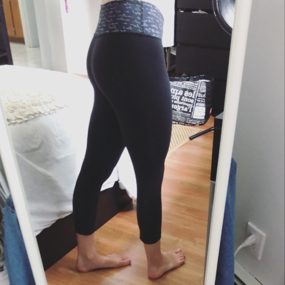 Lululemon black reversible leggings